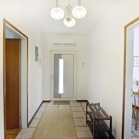 With Parking Space - 22473 Appartement *